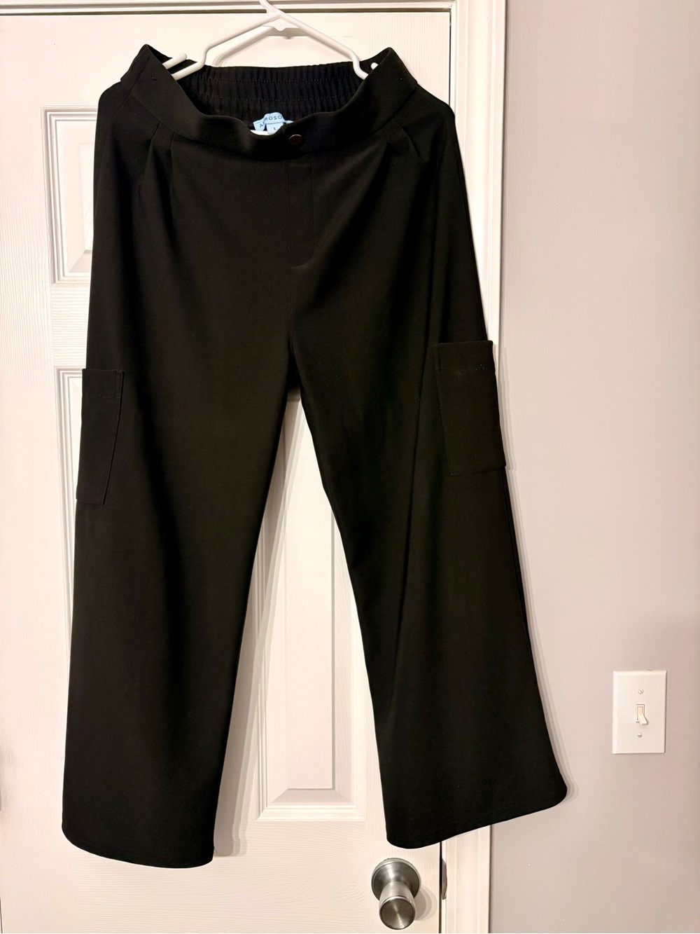 AEROSOLES Black Wide-Leg Pants with Patch Pockets